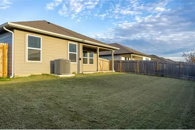 401 Abbey Lane, Lockhart, TX 78644 - Photo 18