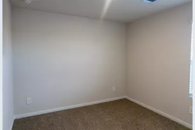 401 Abbey Lane, Lockhart, TX 78644 - Photo 14