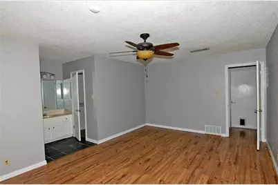 10215 Missel Thrush Drive, Austin, TX 78750 - Photo 6