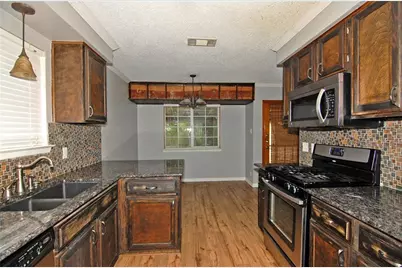 10215 Missel Thrush Drive, Austin, TX 78750 - Photo 4