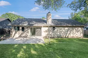 9304 Hunters Trace, Austin, TX 78758 - Photo 16