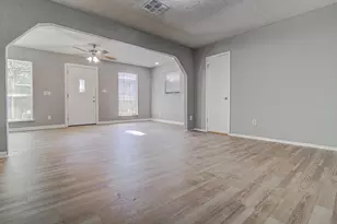 1807 Briar Hill Dr, Austin, TX 78741 - Photo 12