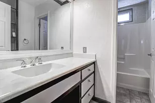 1807 Briar Hill Dr, Austin, TX 78741 - Photo 22