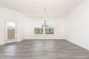 220 Tanda Ln, Hutto, TX 78634 - Photo 6