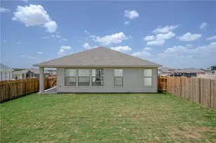 220 Tanda Ln, Hutto, TX 78634 - Photo 20