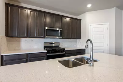 136 Short Toed Swoop, Cedar Creek, TX 78612 - Photo 10