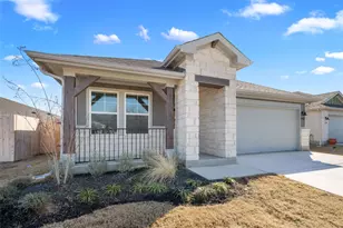 136 Short Toed Swoop, Cedar Creek, TX 78612 - Photo 2