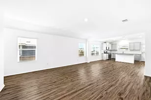388 Barcelona, Kyle, TX 78640 - Photo 4