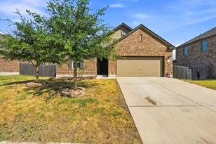 1703 Henbit Ln, Lockhart, TX 78644 - Photo 2