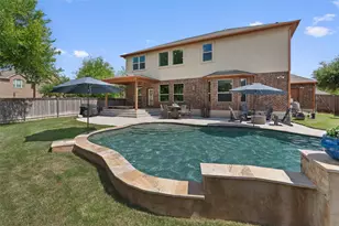 200 Lake Livingston Dr, Georgetown, TX 78628 - Photo 1