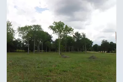 104 W Riverside Drive, Bastrop, TX 78602 - Photo 4