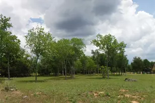 104 W Riverside Dr, Bastrop, TX 78602 - Photo 1