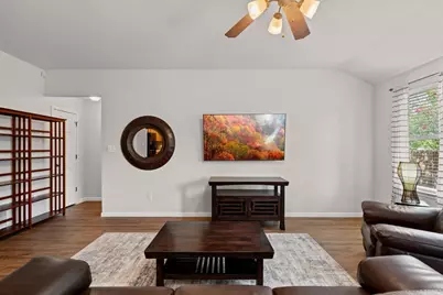 181 Stone Crest Boulevard, Buda, TX 78610 - Photo 6