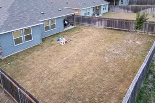 440 Sebring Cir, Hutto, TX 78634 - Photo 36