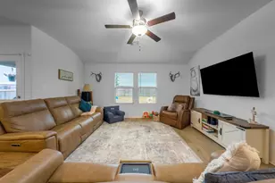 440 Sebring Cir, Hutto, TX 78634 - Photo 24