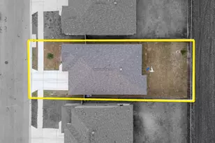 440 Sebring Cir, Hutto, TX 78634 - Photo 38