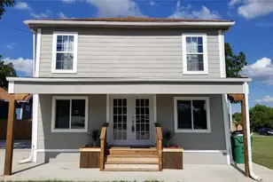409 S Main St, Taylor, TX 76574 - Photo 1