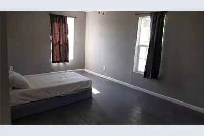 409 S Main Street, Taylor, TX 76574 - Photo 4