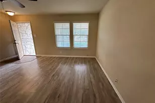 307 Wildcat Dr, Bastrop, TX 78602 - Photo 20