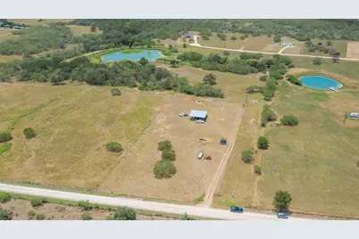 736 Cr 421 Road, Waelder, TX 78959 - Photo 1