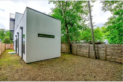 1102 1/2 Fiesta Street #A, Austin, TX 78702 - Photo 32