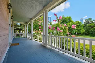 812 W 10th St, Austin, TX 78701 - Photo 1