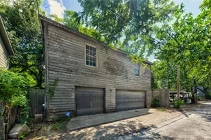 812 W 10th St, Austin, TX 78701 - Photo 34