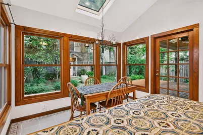 812 W 10th Street, Austin, TX 78701 - Photo 20