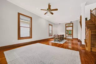 812 W 10th St, Austin, TX 78701 - Photo 4