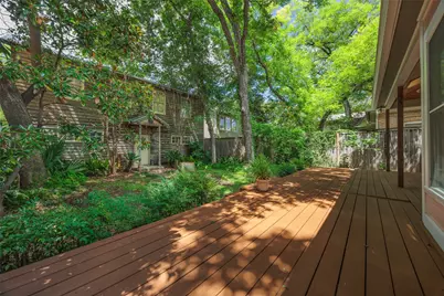 812 W 10th Street, Austin, TX 78701 - Photo 30