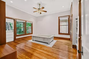 812 W 10th St, Austin, TX 78701 - Photo 14