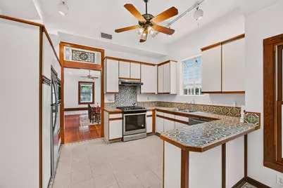 812 W 10th Street, Austin, TX 78701 - Photo 18