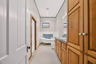 812 W 10th St, Austin, TX 78701 - Photo 6