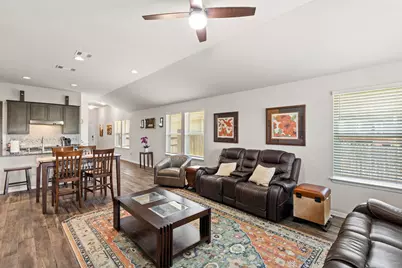 205 Four Star Drive, Elgin, TX 78621 - Photo 14