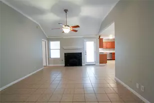 14708 Highsmith St, Austin, TX 78725 - Photo 4