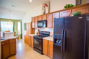 627 Atlantis, Kyle, TX 78640 - Photo 6