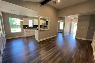 2004 Maple St, Georgetown, TX 78626 - Photo 12