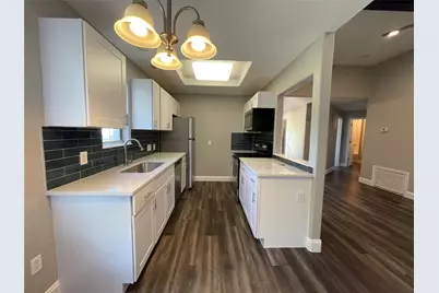 2004 Maple Street, Georgetown, TX 78626 - Photo 8