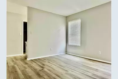 4403 Quicksilver Boulevard, Austin, TX 78744 - Photo 4