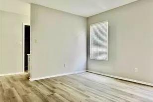 4403 Quicksilver Blvd, Austin, TX 78744 - Photo 4