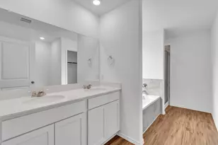 607 Bluejack Wy, Hutto, TX 78634 - Photo 16