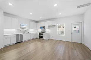 121 Cougar Hl Dr, Jarrell, TX 76537 - Photo 14