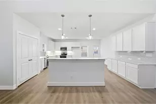 121 Cougar Hl Dr, Jarrell, TX 76537 - Photo 16