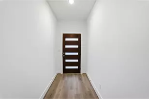 121 Cougar Hl Dr, Jarrell, TX 76537 - Photo 6