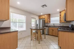 8506 Bisbee Ct, Austin, TX 78745 - Photo 6