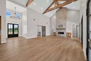 1215 Private Rd 7039, Lexington, TX 78947 - Photo 2