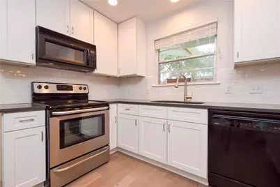 5003 Westview Drive, Austin, TX 78731 - Photo 12
