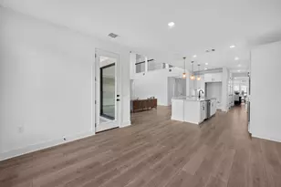 9213 The Ravine Wy, Austin, TX 78744 - Photo 6