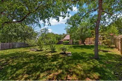 11600 Buckingham Road, Austin, TX 78759 - Photo 32