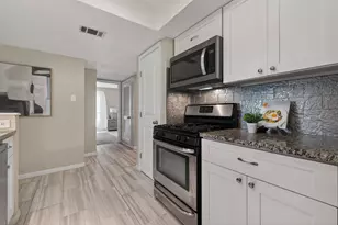 11600 Buckingham Rd, Austin, TX 78759 - Photo 14